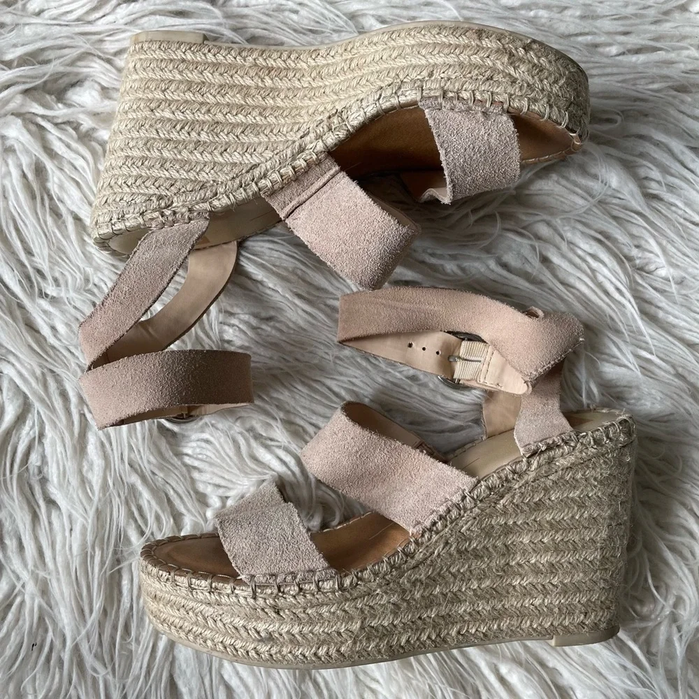 Dolce Vita Beige Shae Suede Espadrille Platform Wedge Heel Strappy Sandal EUC 9